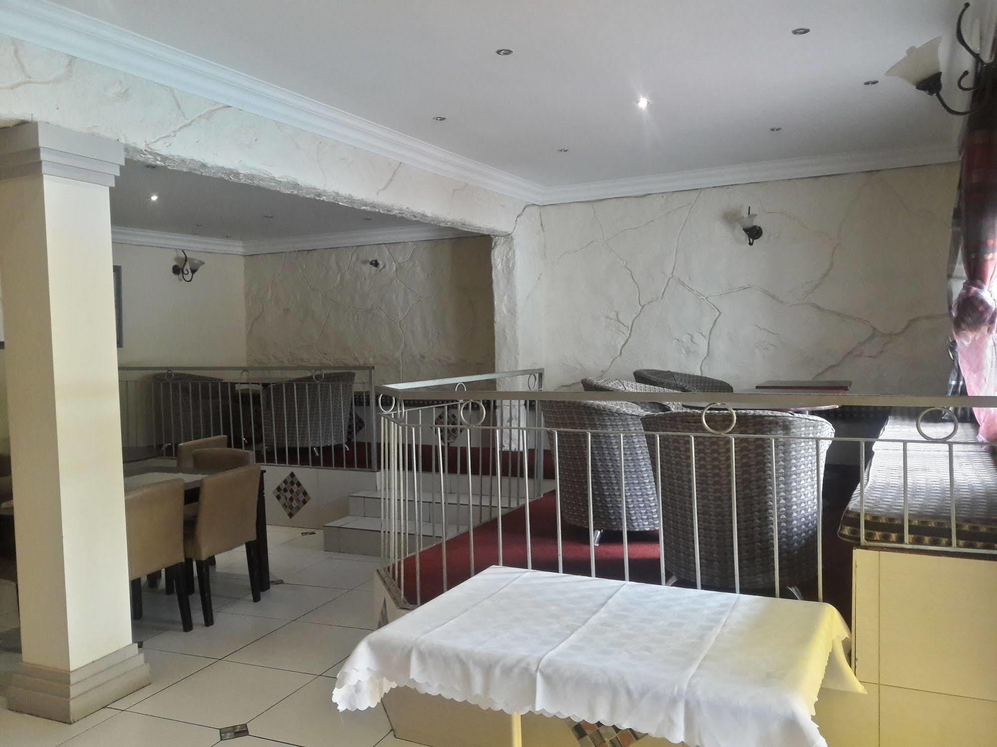 Ecotel Midrand Bagian luar foto